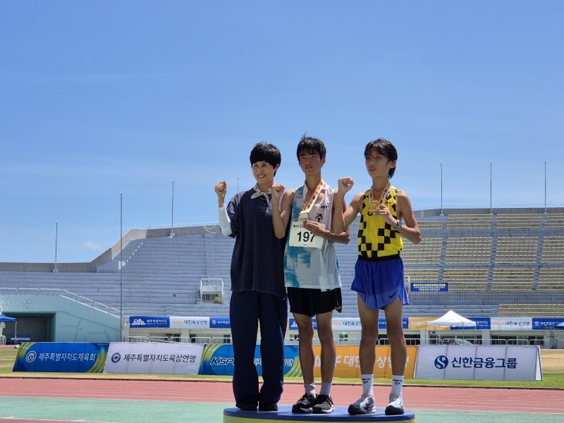 103fc564492e4f39a88144a64e3e33ce_1785812327_0302.jpg